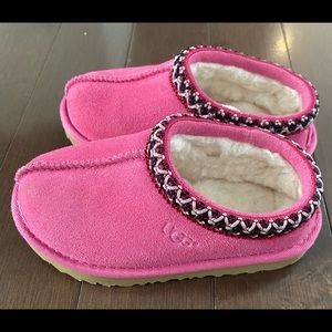 Kids Ugg Slippers size 9